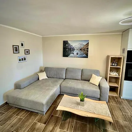 Appartement Apacs *